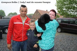 Hier word Gianluca Bella( Indy) opgehaald